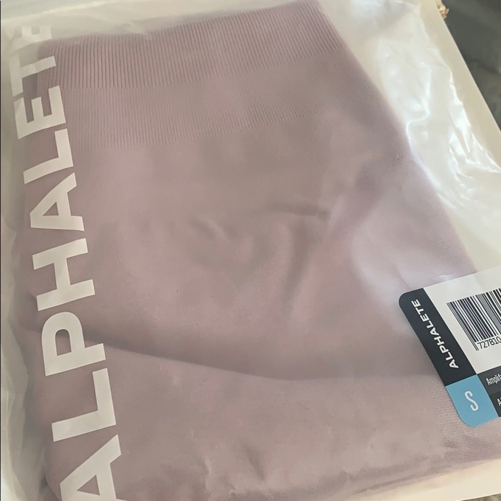 NWT Alphalete amplify leggings-viola